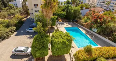 Apartamento 2 habitaciones en Koinoteta Agiou Tychona, Chipre