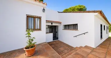 4 bedroom house in Dos Hermanas, Spain