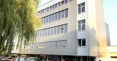 Магазин 100 м² в Минск, Беларусь