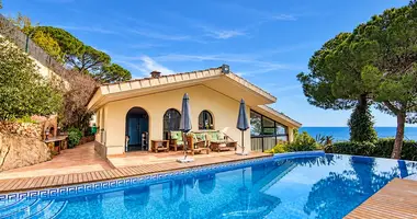 Villa 4 bedrooms in Sant Feliu de Guixols, Spain