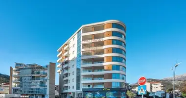 Apartamento 3 habitaciones en Montenegro