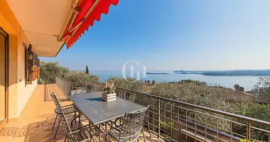 Villa 3 chambres dans Gardone Riviera, Italie