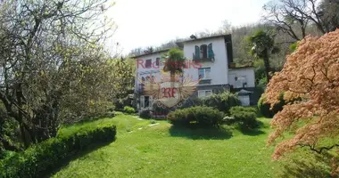 Villa 6 habitaciones en Stresa, Italia