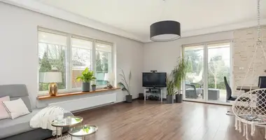 Casa 5 habitaciones en Varsovia, Polonia