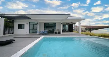 Casa 4 habitaciones en Pattaya City, Tailandia