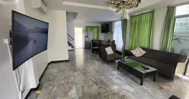 Maison de ville 3 chambres dans Pattaya, Thaïlande