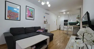 Apartamento 2 habitaciones en Becici, Montenegro