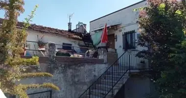 9 room house in Terni, Italy