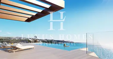 Penthouse 2 bedrooms in Estepona, Spain