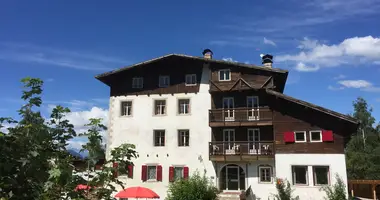 Haus 10 Schlafzimmer in Malosco, Italien