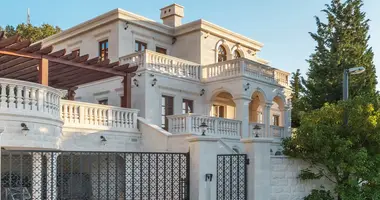Villa 4 zimmer in Sustas, Montenegro