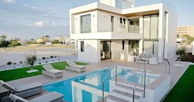 Villa 3 bedrooms in Dehesa de Campoamor, Spain