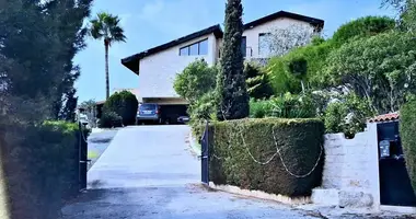 4 bedroom apartment in Limassol, Cyprus