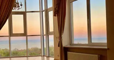 3 room apartment in Odesa, Ukraine