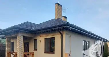 Casa en Carnaucycki sielski Saviet, Belarús