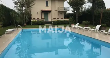 Villa 14 habitaciones en Forte dei Marmi, Italia
