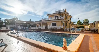 6 bedroom house in Torrevieja, Spain