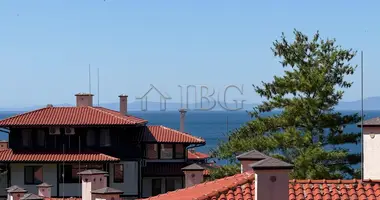 Квартира 3 комнаты в Святой Влас, Болгария