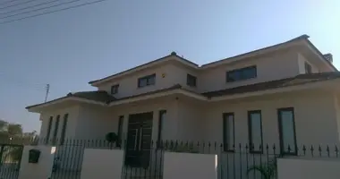 Haus 4 Schlafzimmer in Xylofagou, Zypern
