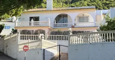 Haus 5 Schlafzimmer in Dos Hermanas, Spanien