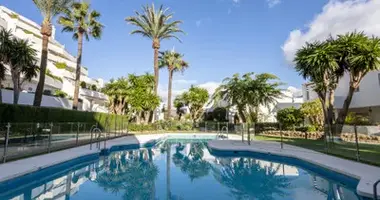 Wohnung 2 Schlafzimmer in San Pedro Alcantara, Spanien