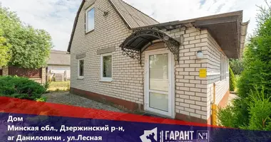 Casa en Dabryniouski sielski Saviet, Belarús