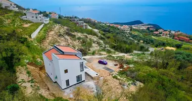 Terrain dans Blizikuce, Monténégro