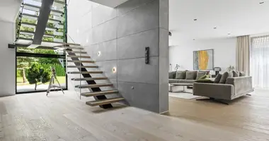 Maison 8 chambres dans Varsovie, Pologne