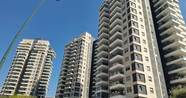 Квартира 4 комнаты в Хадера, Израиль