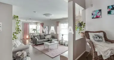 Haus 5 zimmer in Koura, Finnland