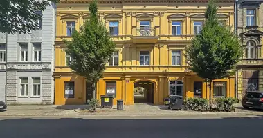 Wohnung 5 zimmer in Lodz, Polen