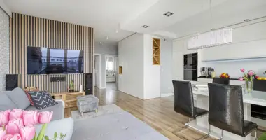Wohnung 3 zimmer in Warschau, Polen