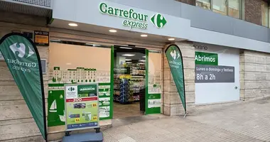 Shop 691 m² in Spain