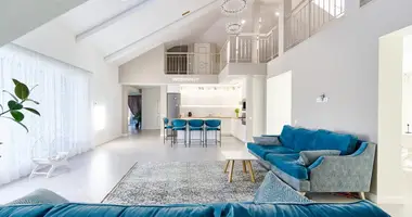 Dom wolnostojący w Piatryskauski sielski Saviet, Białoruś