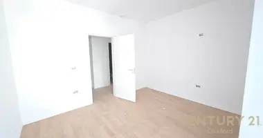 2 bedroom apartment in Tirana Municipality, Albania