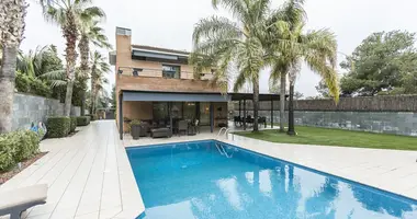 Villa en Vilanova y Geltrú, Španjolska