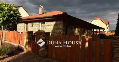 House 2 bathrooms in Central Hungary, Hungary