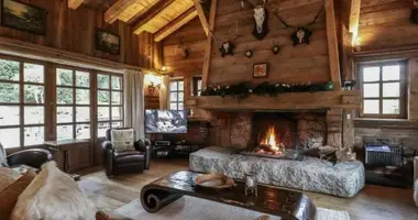 Chalet 6 bedrooms in Saint Georges sur Allier, France