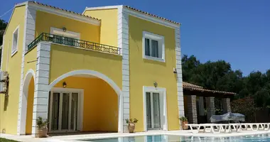 Villa 4 bedrooms in Agios Stefanos, Greece