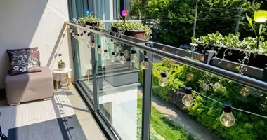 Commercial property 46 m² in Warsaw, Poland