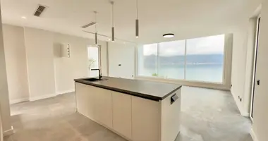 Appartements à plusieurs niveaux 2 chambres dans Lusticka, Monténégro