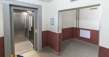 Apartamento 3 habitaciones en Minsk, Bielorrusia