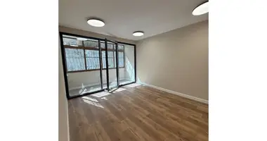 Apartamento 3 habitaciones en Tirana Municipality, Albania