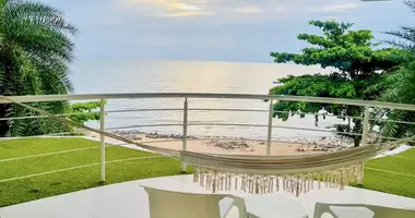 Condo 2 bedrooms in Bang Sare, Thailand