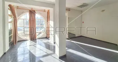 Nieruchomości komercyjne 100 m² w Szybenik, Chorwacja