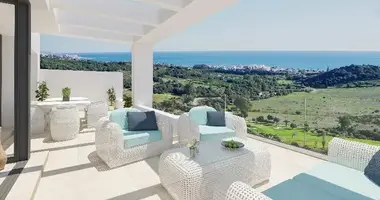 2 bedroom apartment in Estepona, Spain