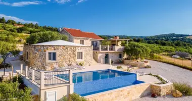 Haus 3 Schlafzimmer in Gespanschaft Split-Dalmatien, Kroatien
