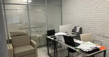 Oficina 193 m² en Minsk, Belarús