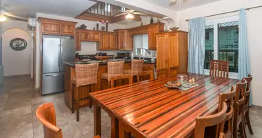 Дом 4 спальни в Sandy Bay, Гондурас