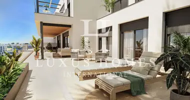 Penthouse 3 pokoi w Estepona, Hiszpania